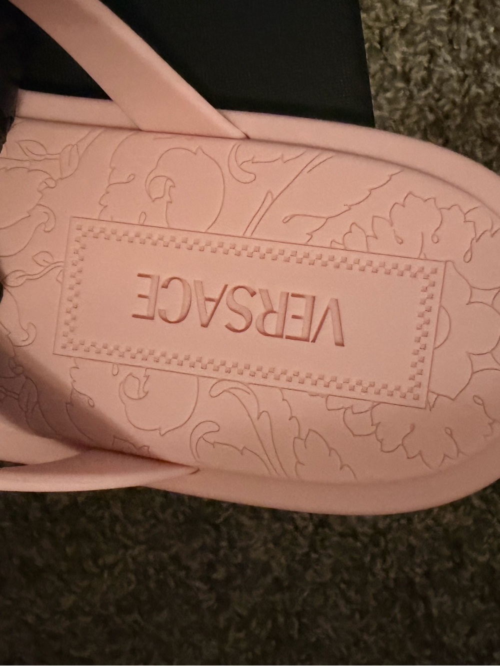 Versace Medusa Pastel Pink Rubber Thong Sandals Slides Size 40 / US 10 - Picture 4 of 8